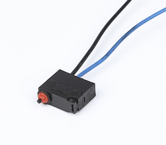 အော်တိုအစိတ်အပိုင်းများ Momentary Micro Switch ရေစိုခံသည်။