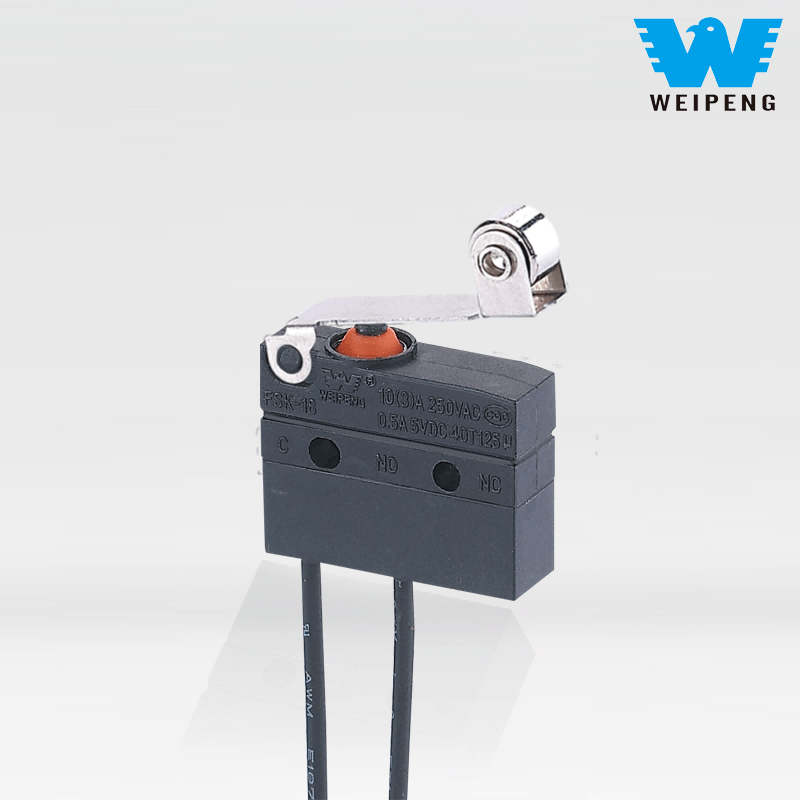 ဝါယာများနှင့် လီဗာများဖြင့် ရေစိုခံ Micro Switch